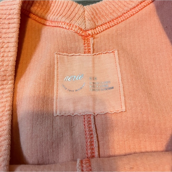 Aerie Wonder Peach V-Neck Sweatshirt - Picture 4 of 6